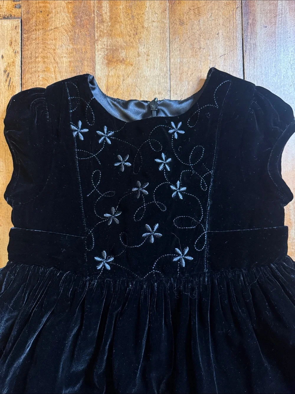 Gymboree Black Velvet Dress 3T Embroidered Bodice lined holiday